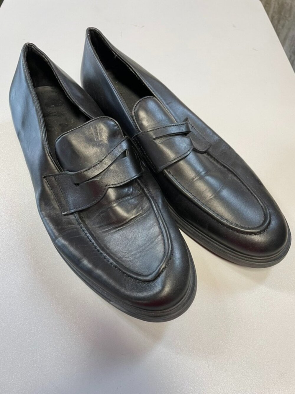 ZARA Men's Classic Leather Loafers Size 44/US11 in Black